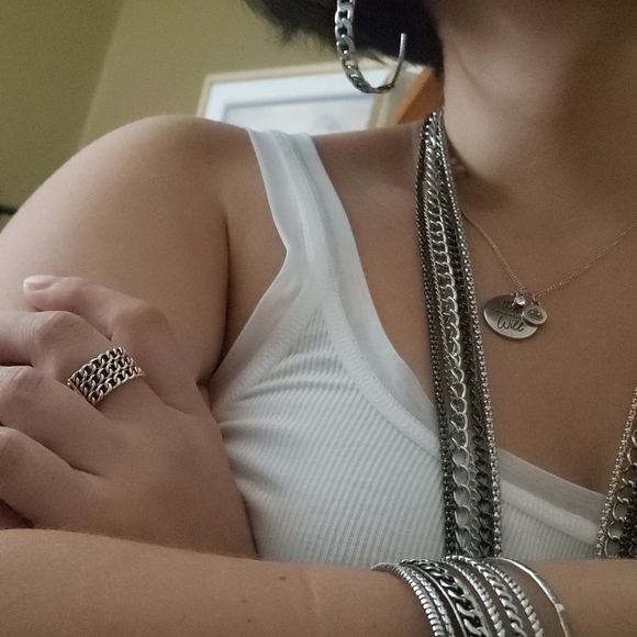 Meet your Posher! - Picture 9 of 14